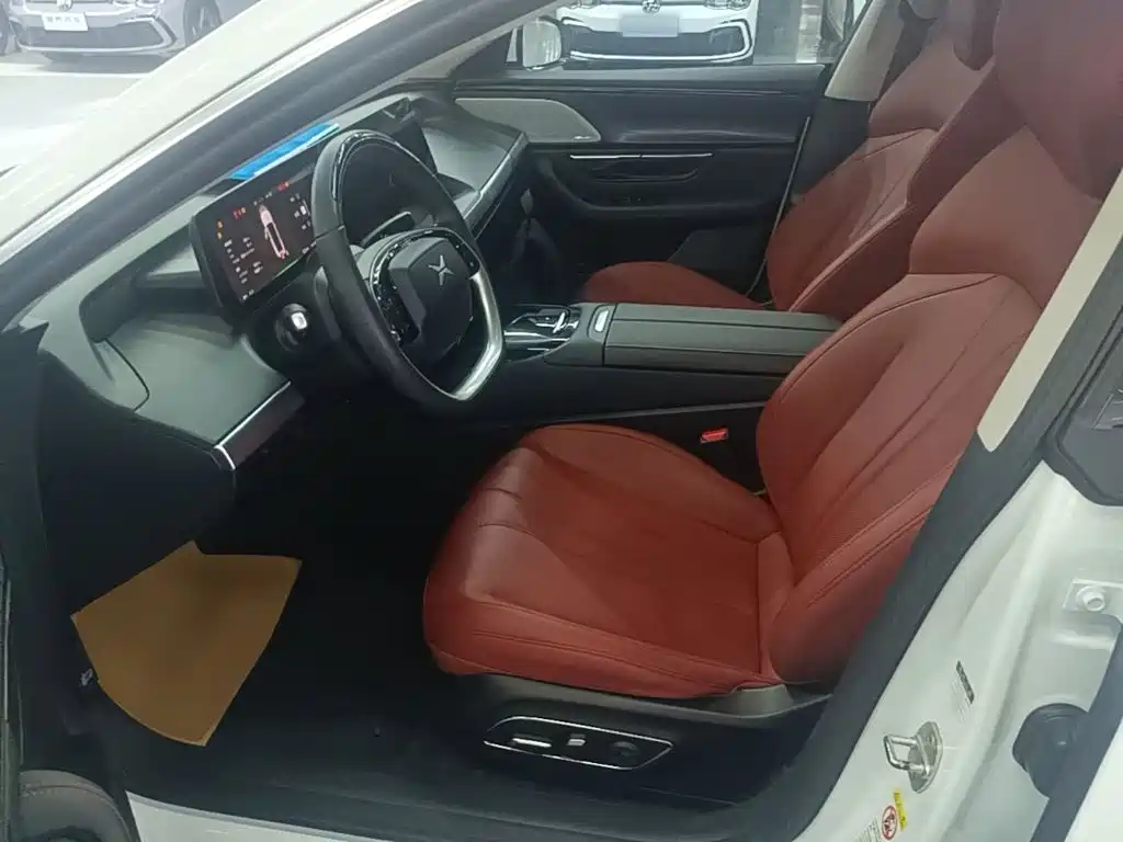 XPeng P7 — миниатюра 15