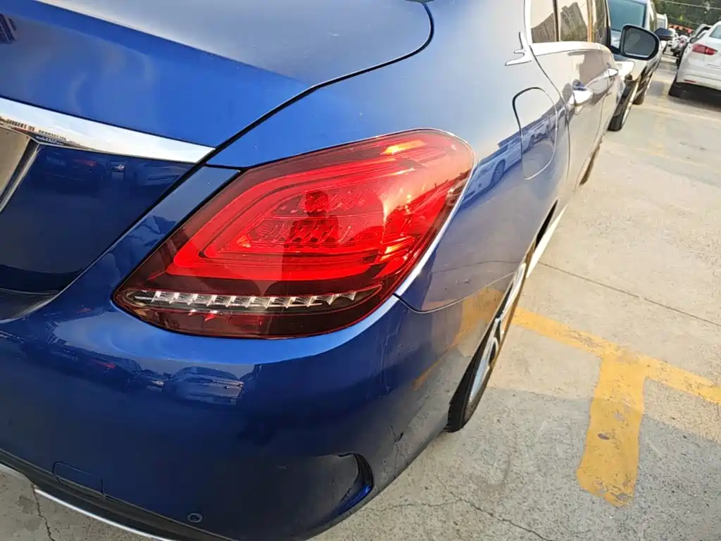 Mercedes-Benz C-Class — миниатюра 8