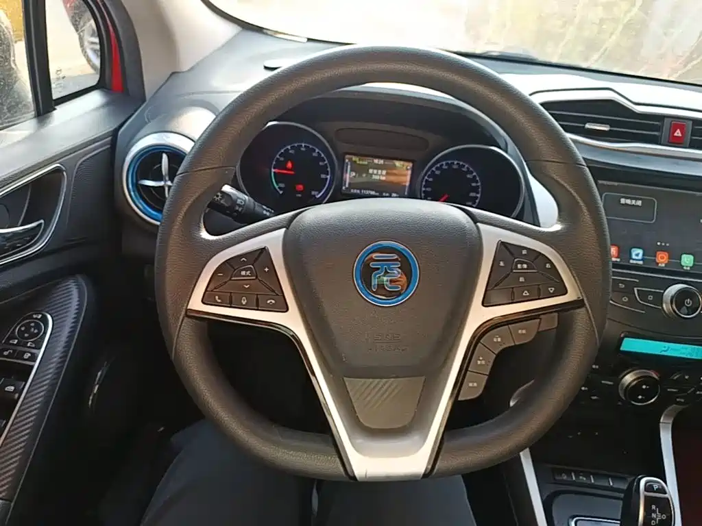 BYD Yuan EV — миниатюра 11