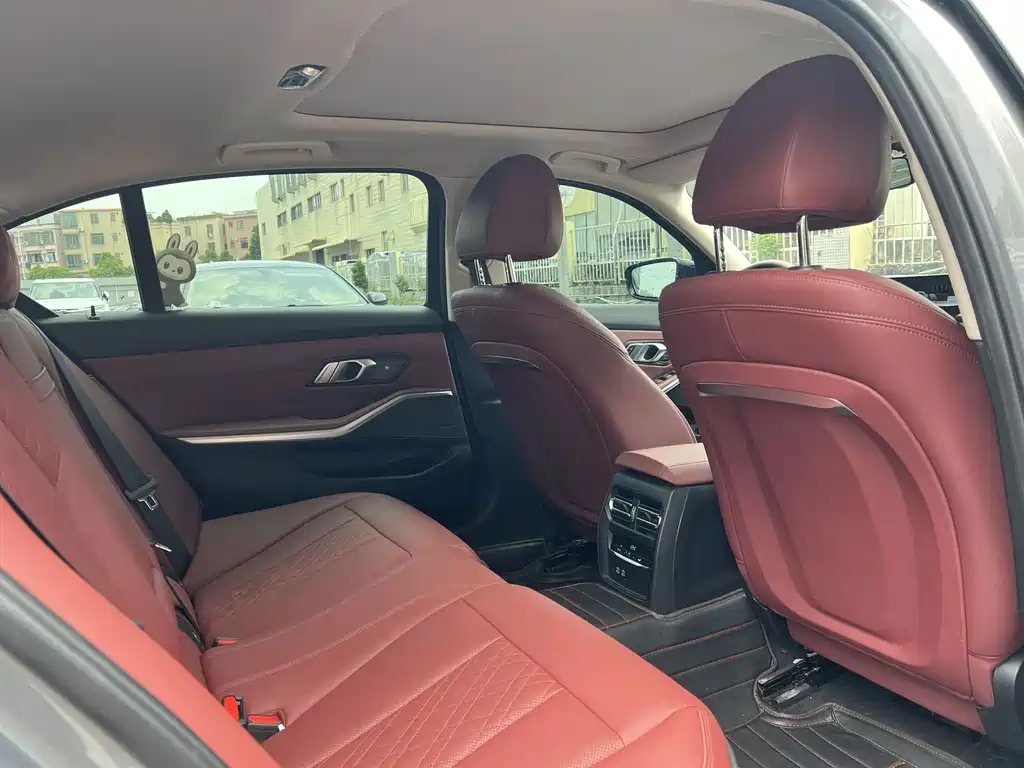 BMW 3 Series — миниатюра 24