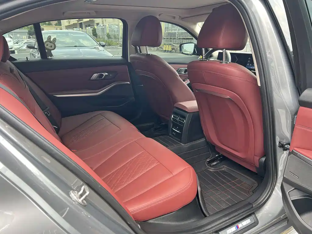 BMW 3 Series — миниатюра 23