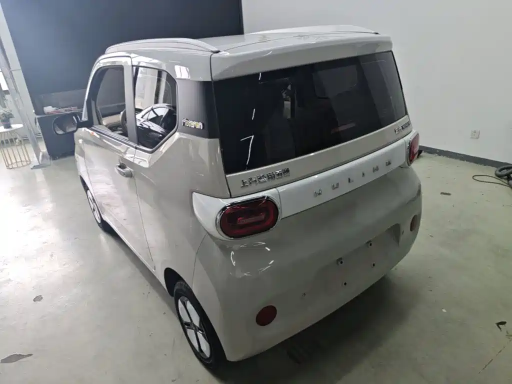 Wuling MINIEV — миниатюра 5