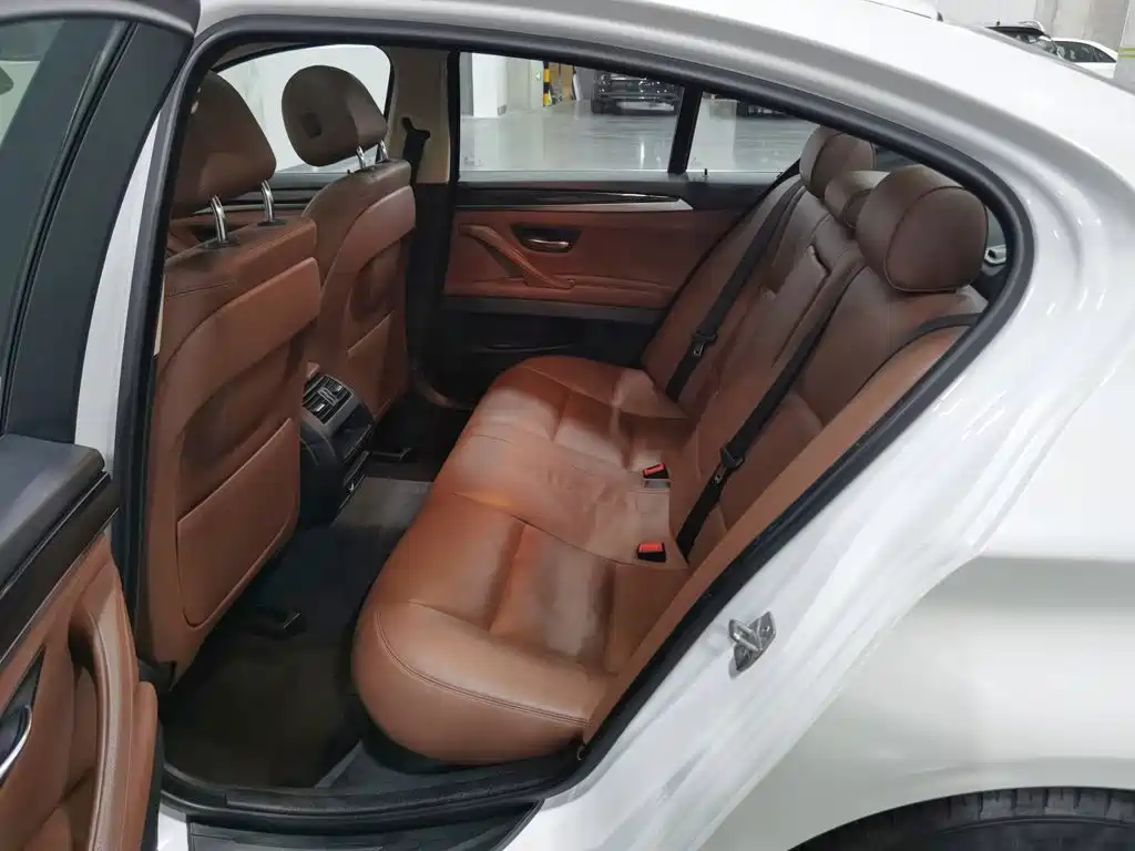 BMW 5 Series (Import) — миниатюра 15
