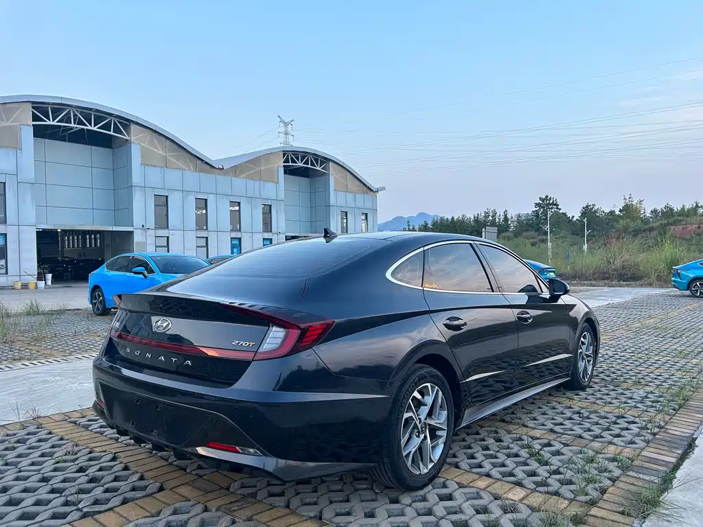 Hyundai Sonata — миниатюра 6
