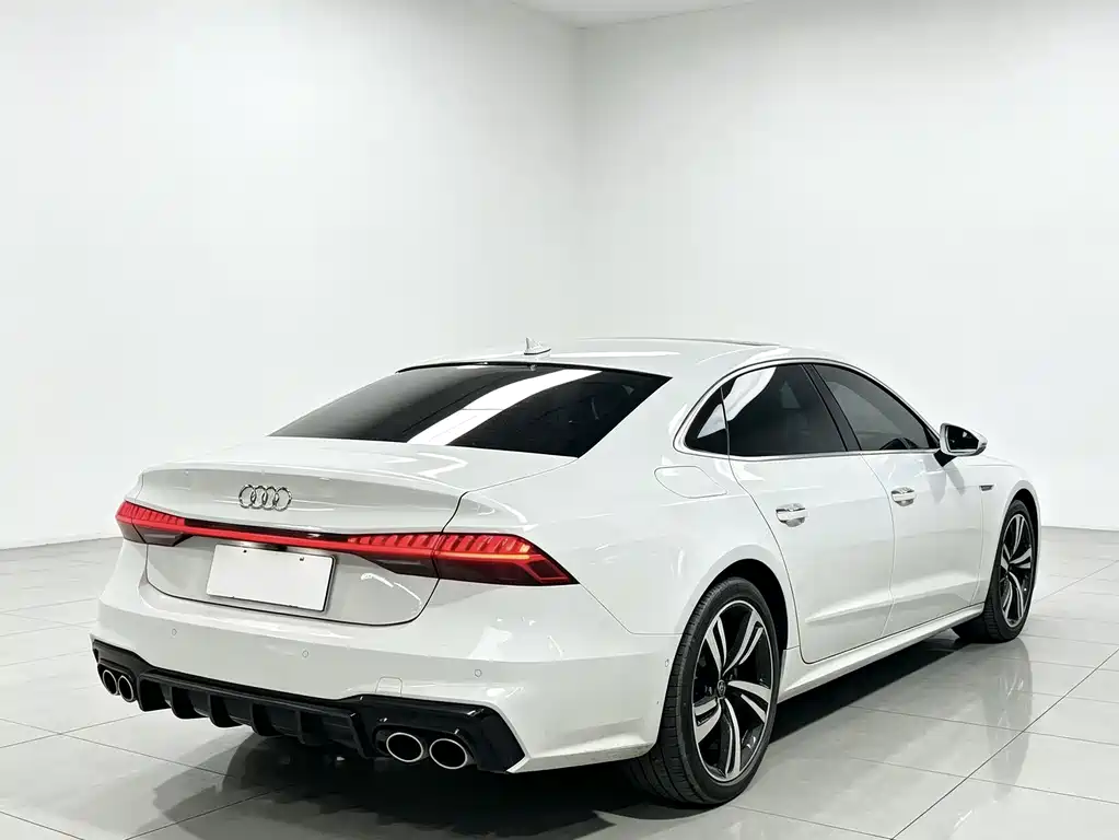 Audi A7L — миниатюра 9