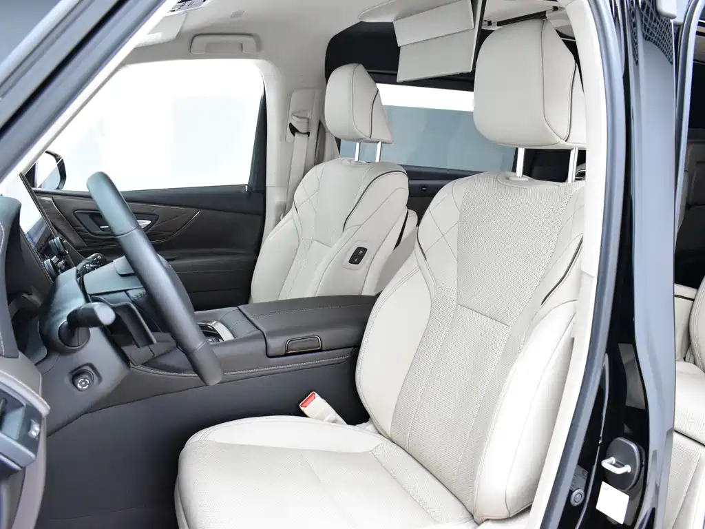 Toyota Vellfire — миниатюра 16