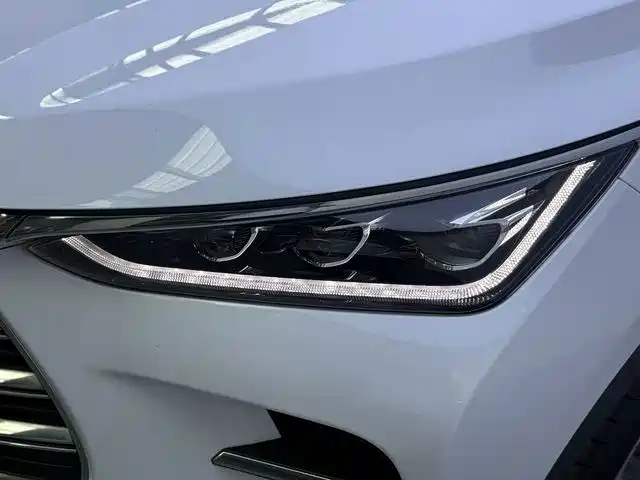 BYD Tang New Energy — миниатюра 5