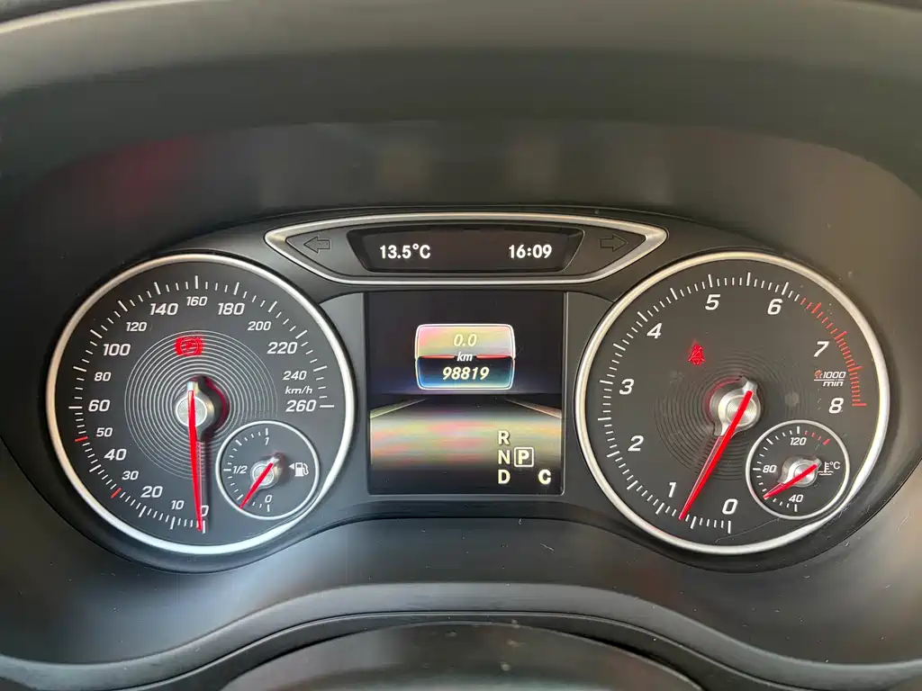 MERCEDES-BENZ B CLASS