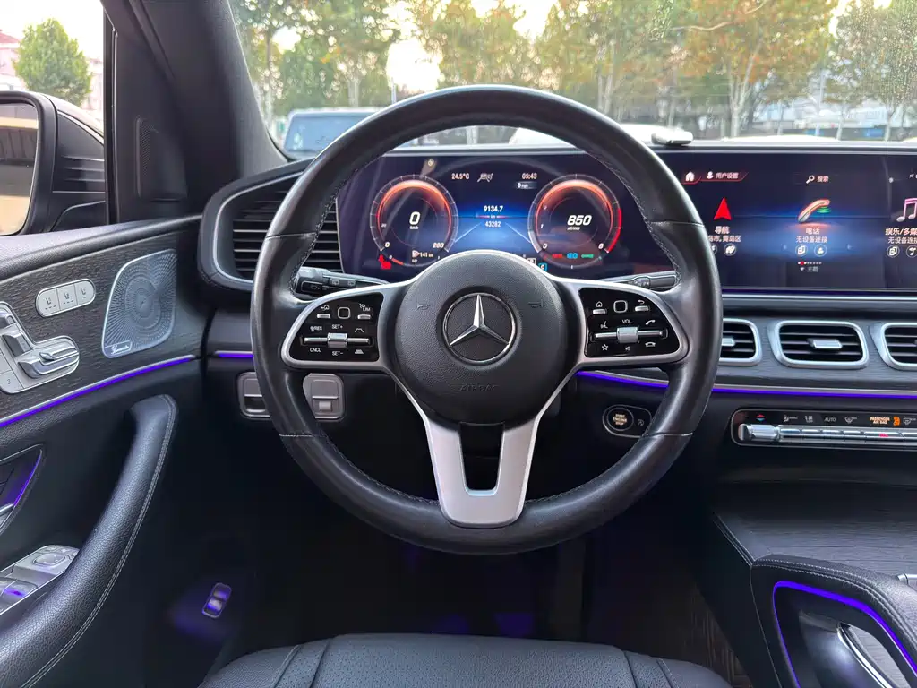 Mercedes-Benz GLS — миниатюра 14