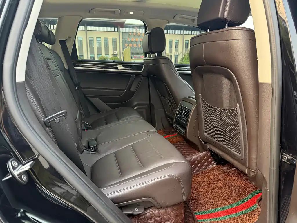 Volkswagen Touareg — миниатюра 11