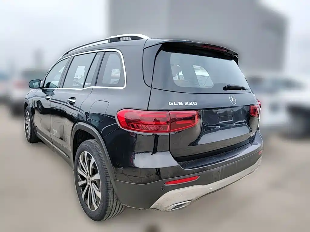 Mercedes-Benz GLB — миниатюра 7