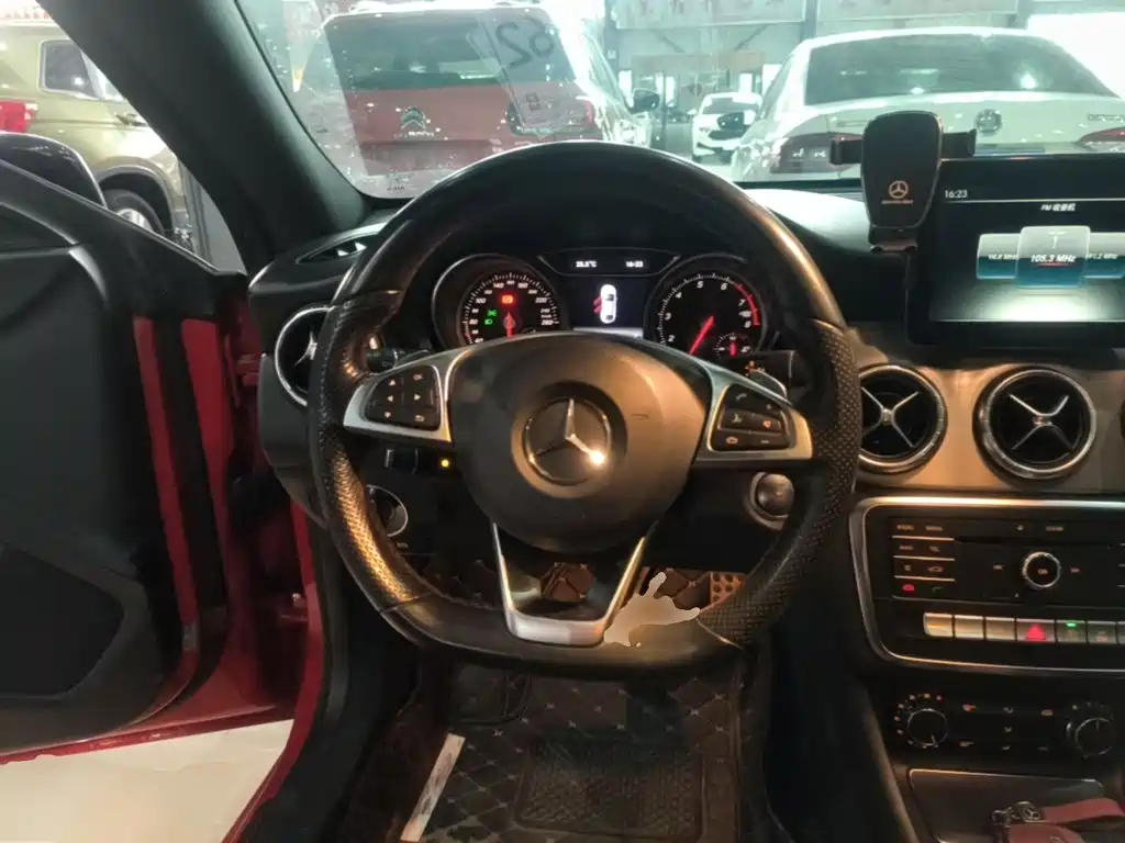 Mercedes-Benz CLA (Import) — миниатюра 11