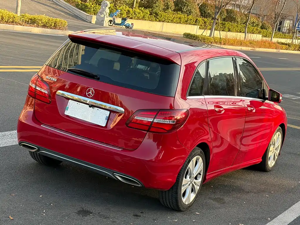 MERCEDES-BENZ B CLASS