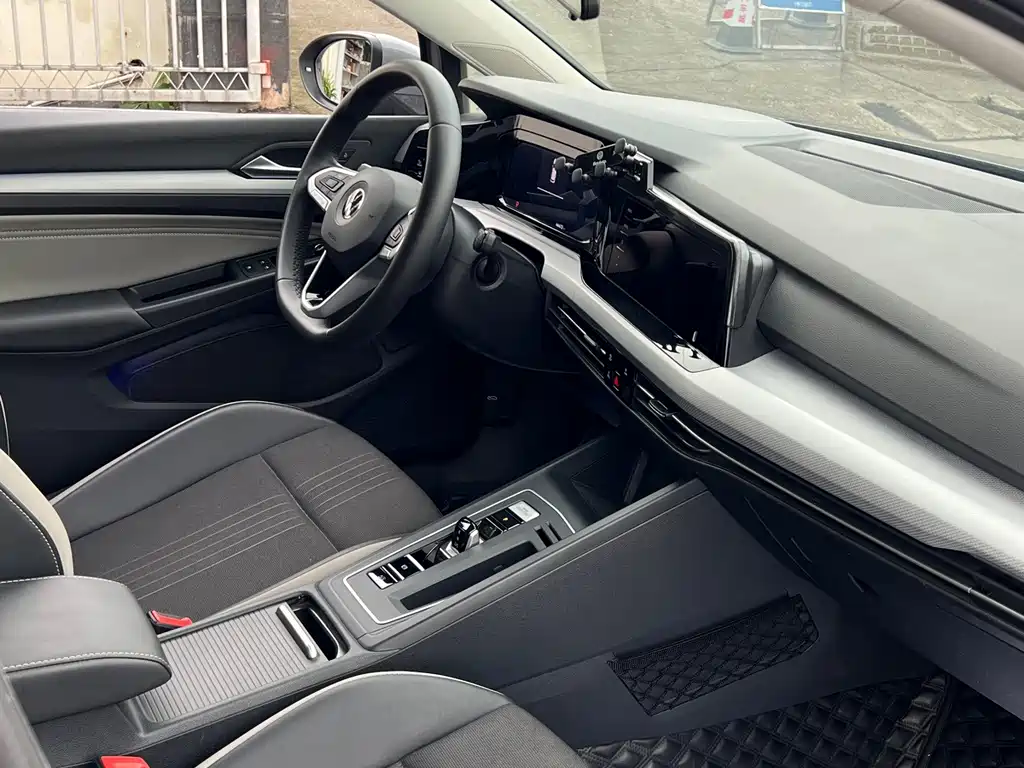 Volkswagen Golf — миниатюра 6