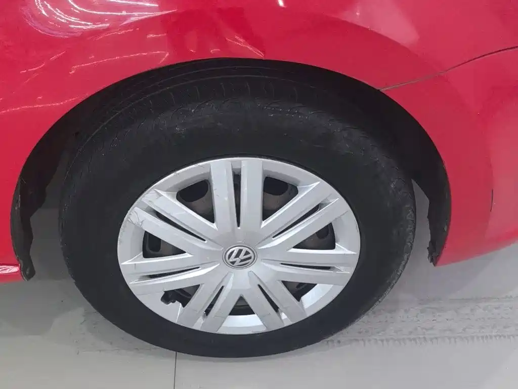 Volkswagen Polo — миниатюра 7