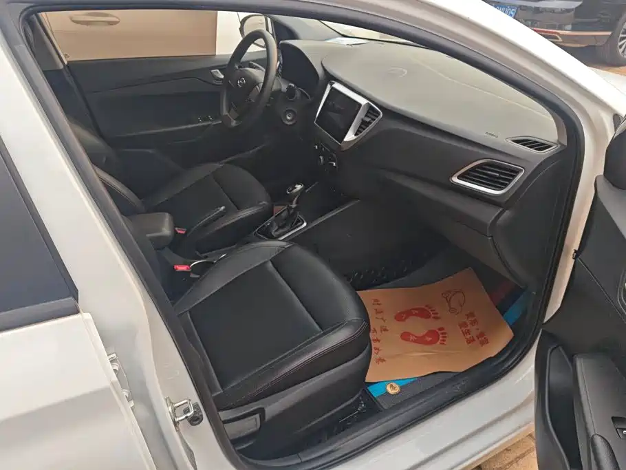Hyundai Verna — миниатюра 8