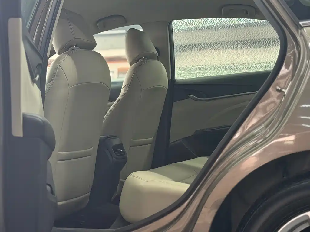 Buick Excelle — миниатюра 6