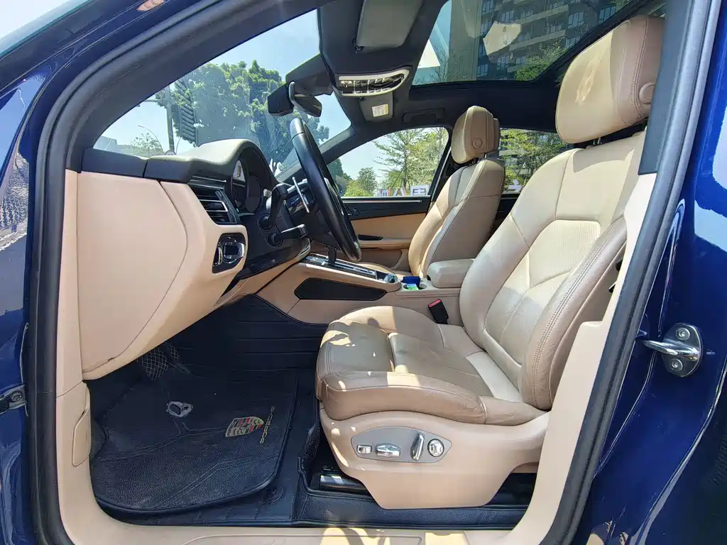 Porsche Macan — миниатюра 6