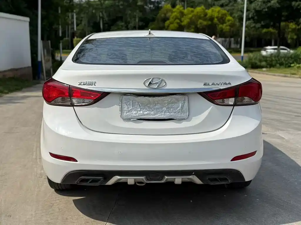 Hyundai Elantra Langdong — миниатюра 4
