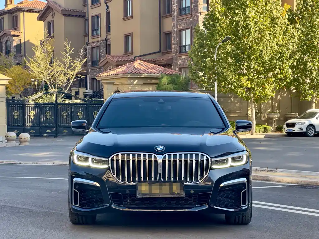 BMW 7 SERIES