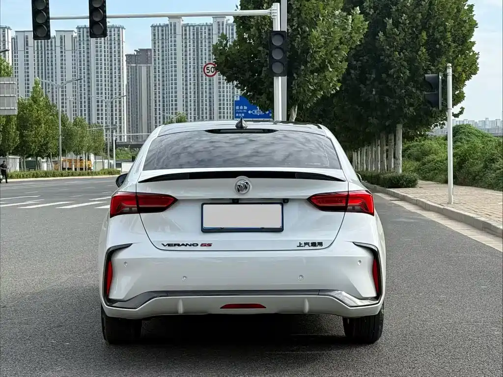 Buick Verano — миниатюра 8