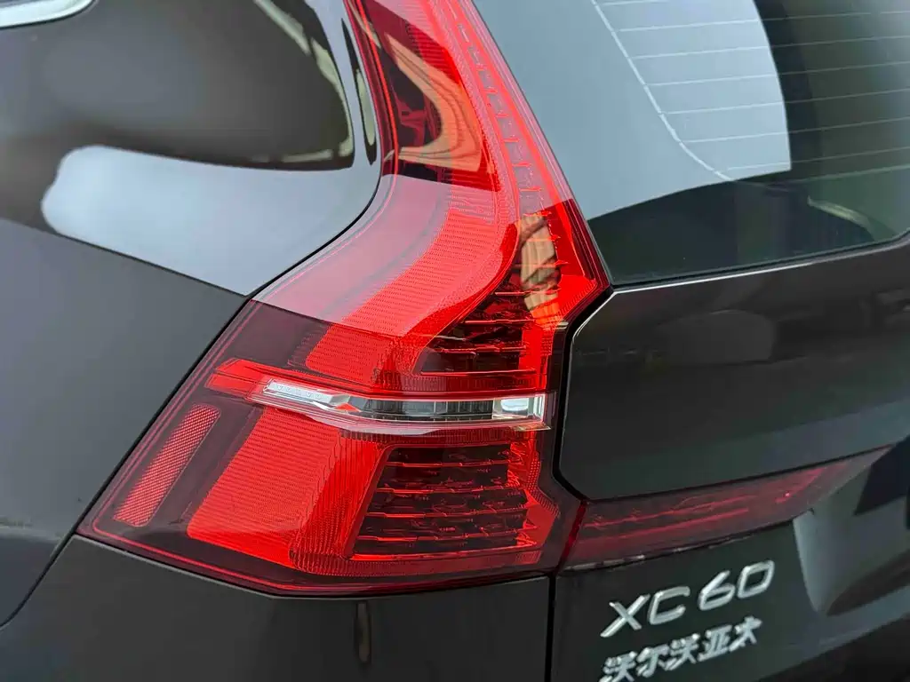 Volvo XC60 — миниатюра 16