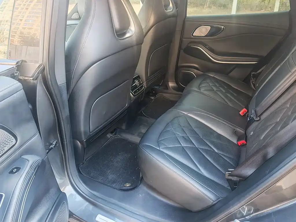 RISING AUTO FEIFAN R7