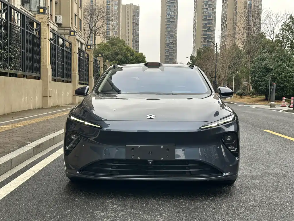 NIO NIO ET7