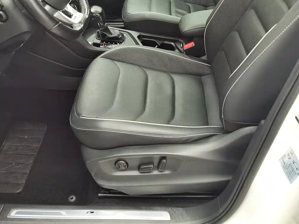 Volkswagen Tiguan L — миниатюра 20