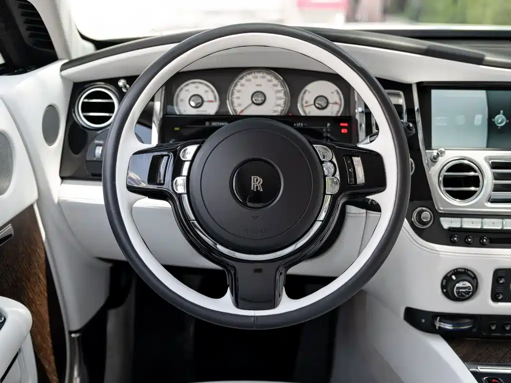 Rolls-Royce Wraith — миниатюра 13