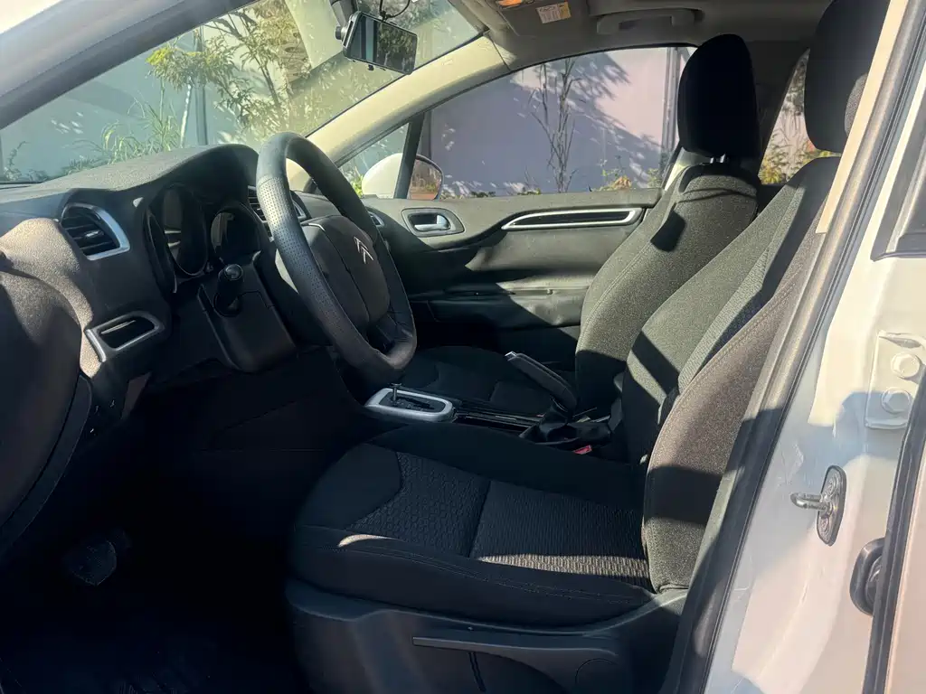 Citroen C4L — миниатюра 8