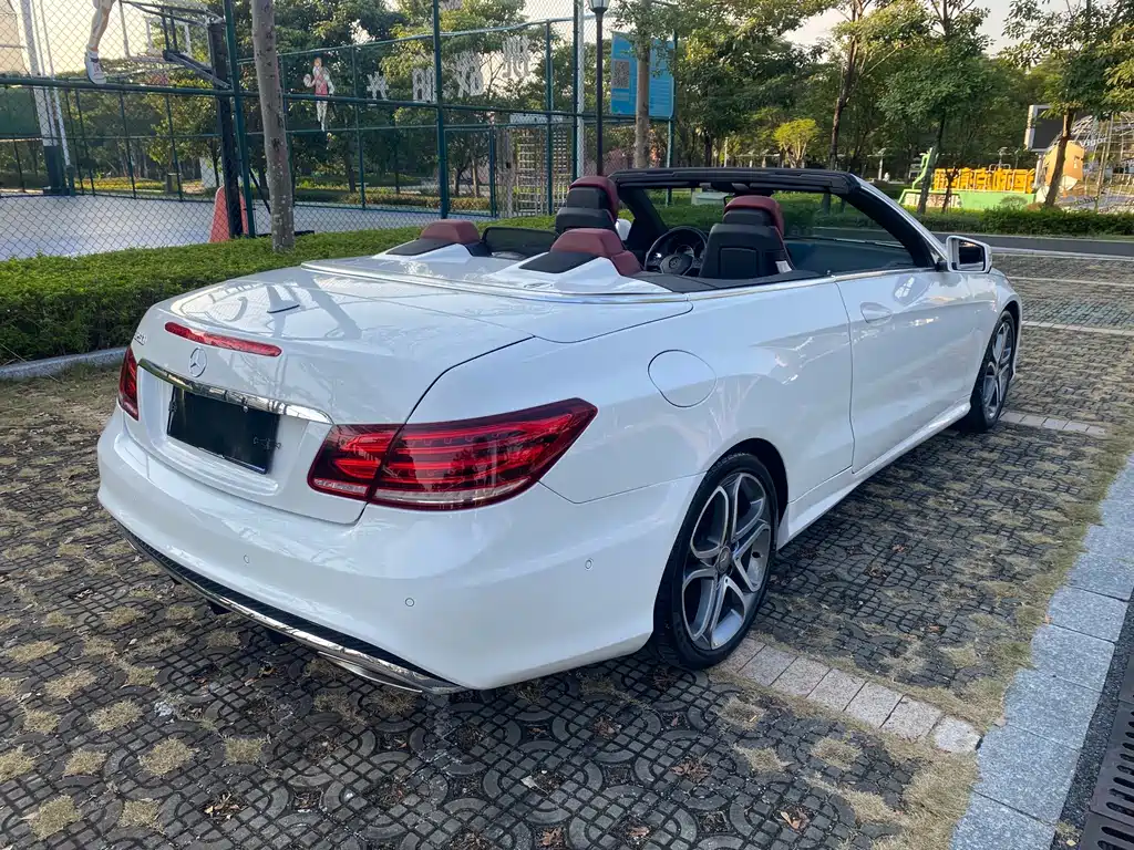 Mercedes-Benz E-Class (Import) — миниатюра 4