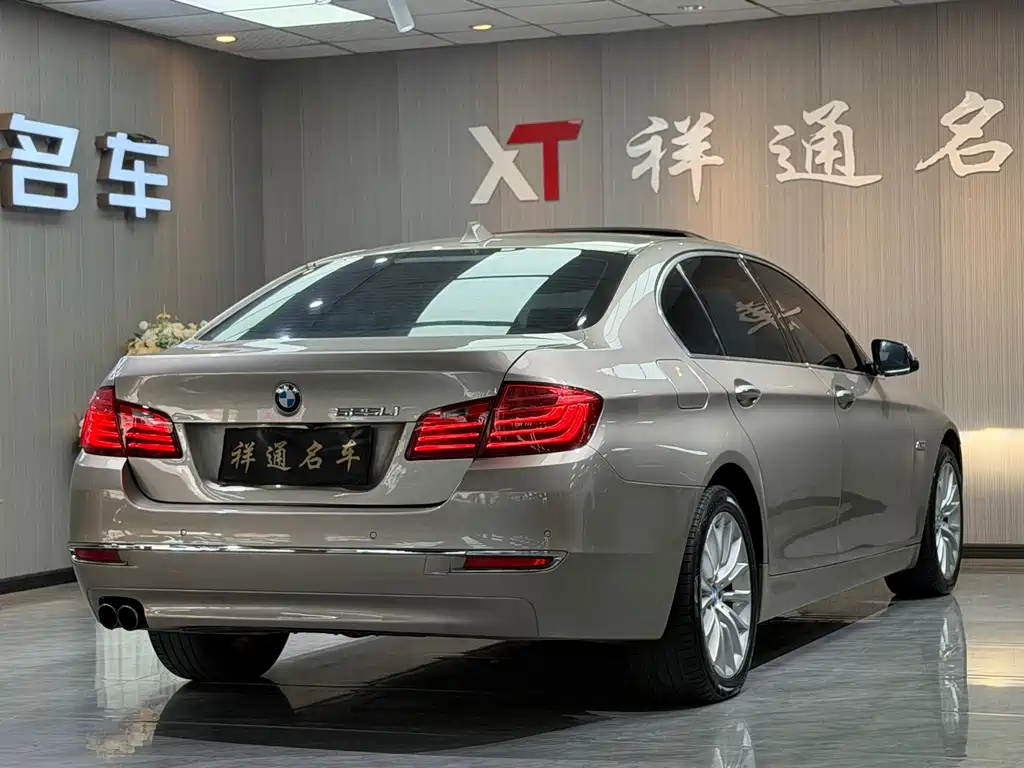 BMW 5 Series — миниатюра 13