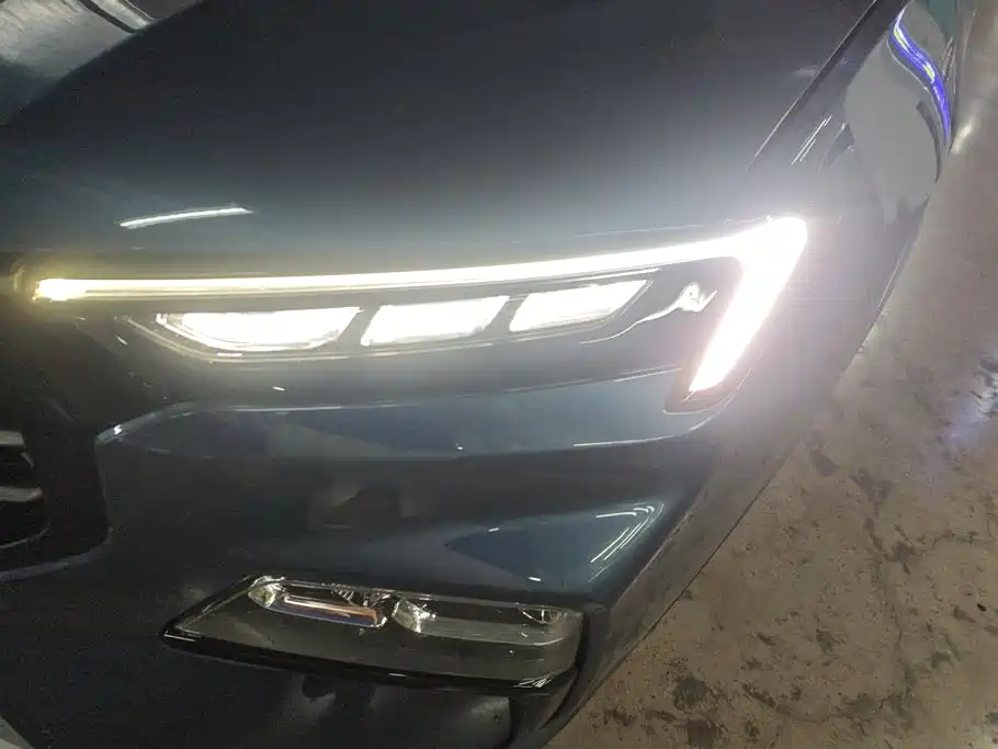 Ford Equator Sport — миниатюра 5