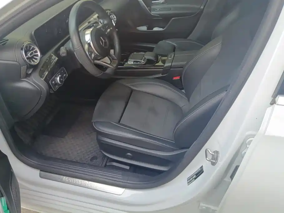 Mercedes-Benz A-Class — миниатюра 9
