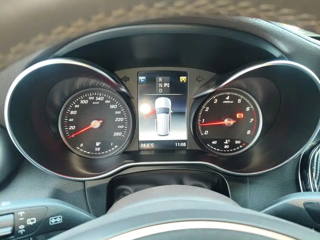 Mercedes-Benz GLC — миниатюра 7