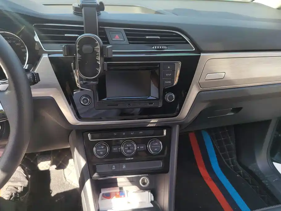 Volkswagen Touran — миниатюра 13
