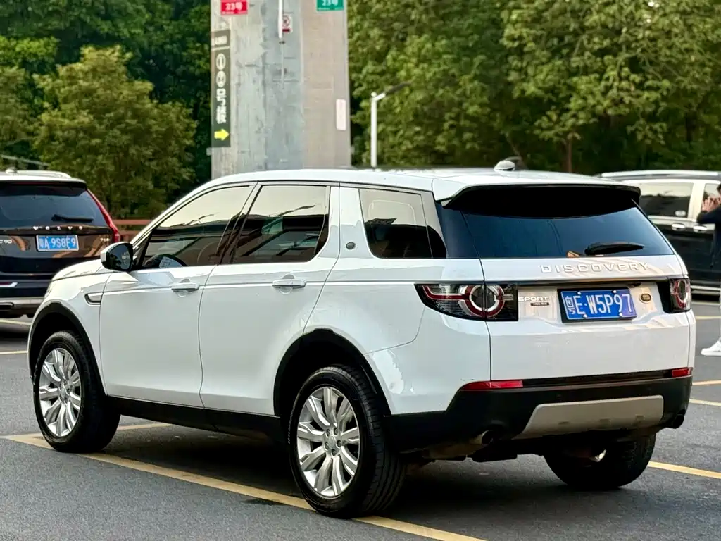 Land Rover Discovery Sport — миниатюра 5