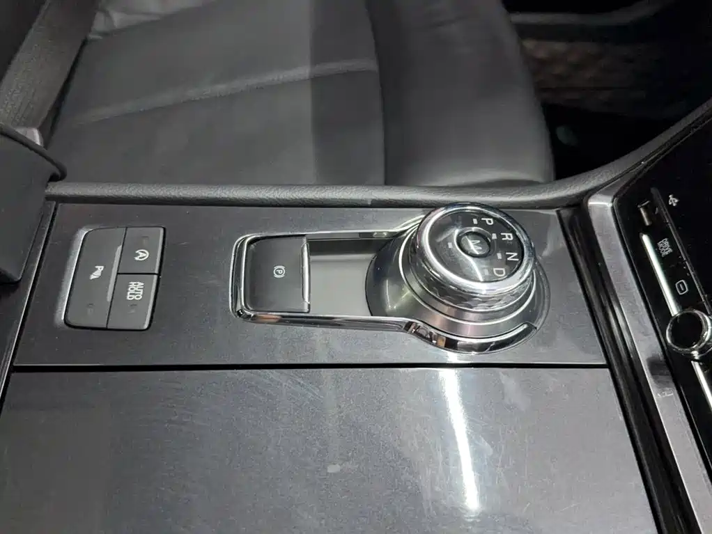 Ford Taurus — миниатюра 14