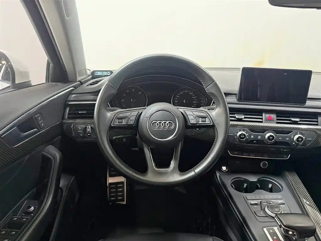 Audi A4L — миниатюра 11