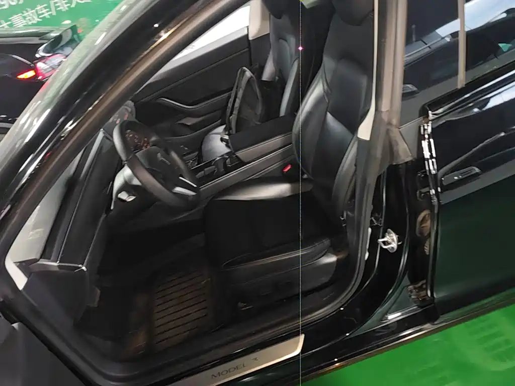 Tesla Model 3 — миниатюра 15