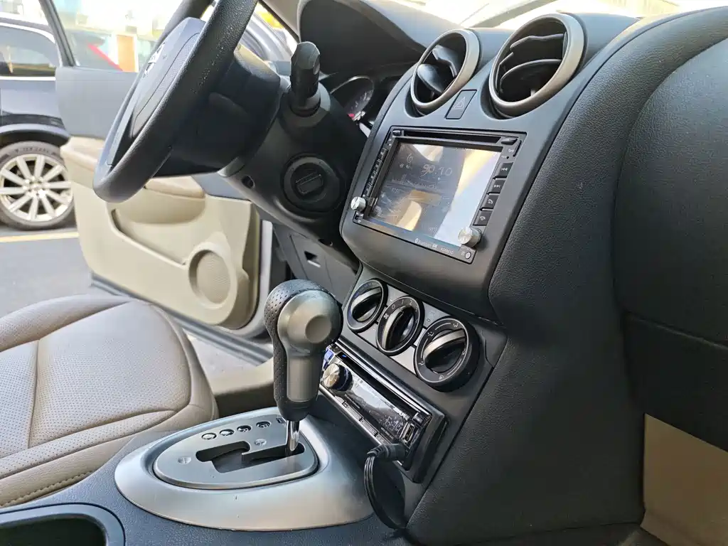 Nissan Qashqai — миниатюра 15
