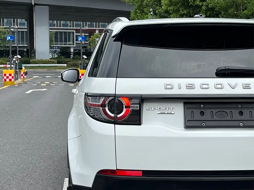 Land Rover Discovery Sport — миниатюра 6