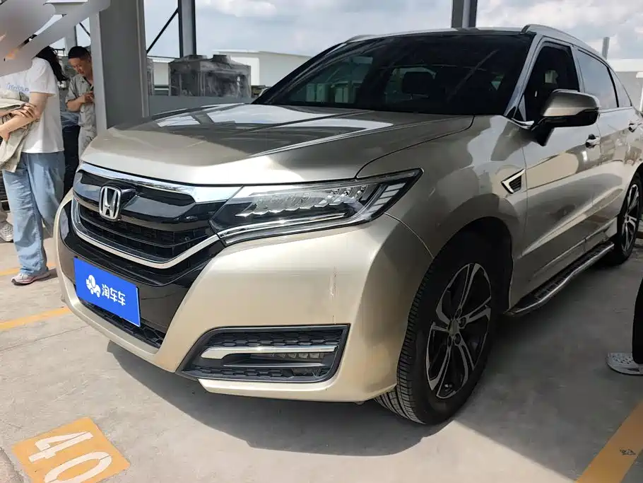 Honda UR-V
