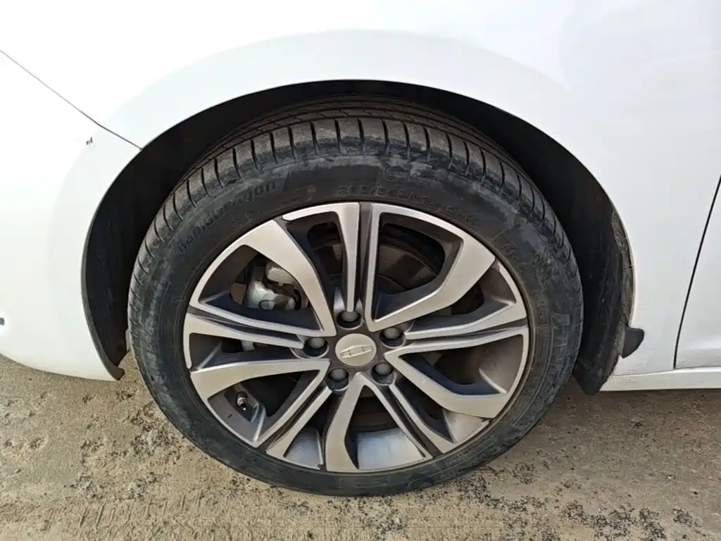 Geely Emgrand GL — миниатюра 23