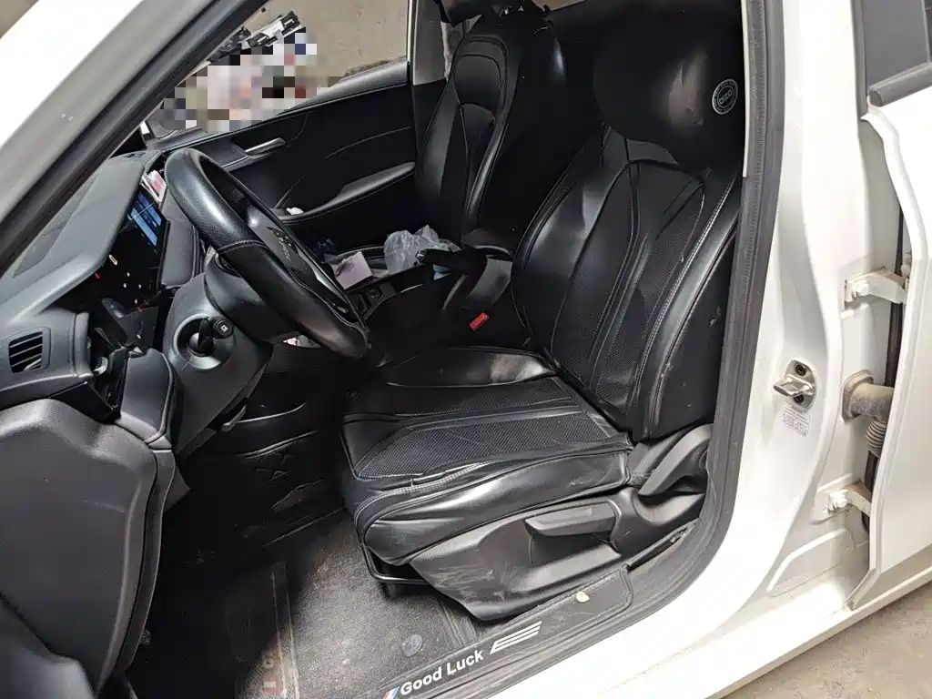 Roewe i5 — миниатюра 16