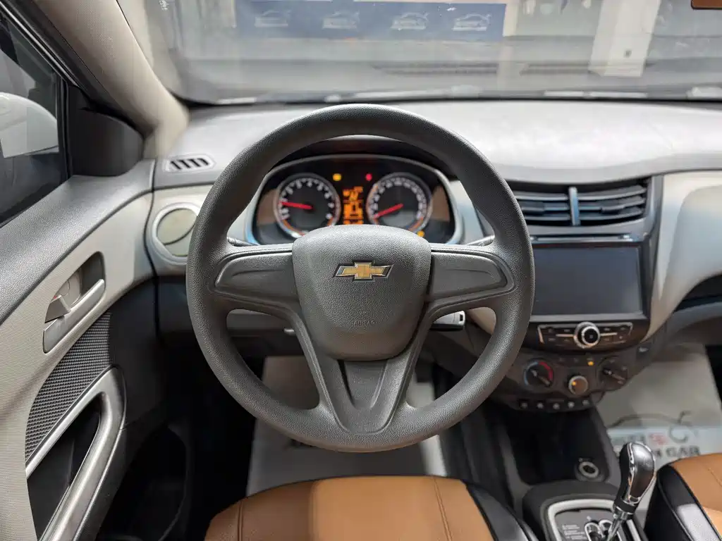 Chevrolet Sail — миниатюра 9