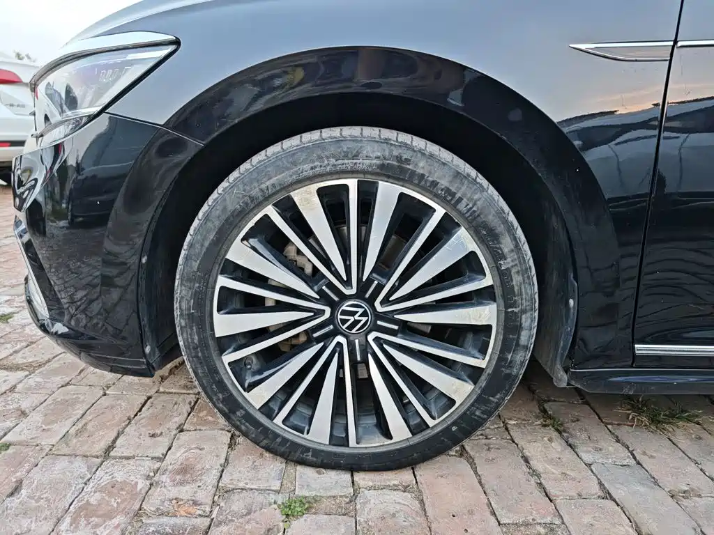 Volkswagen Passat — миниатюра 23