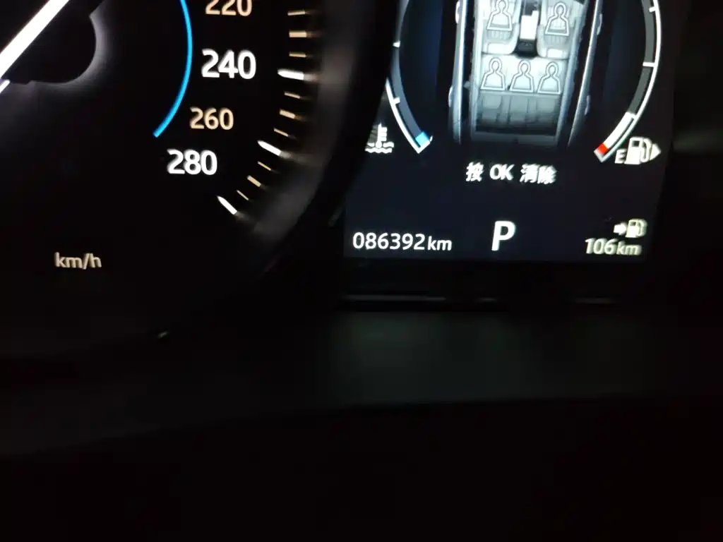 Jaguar F-PACE — миниатюра 8