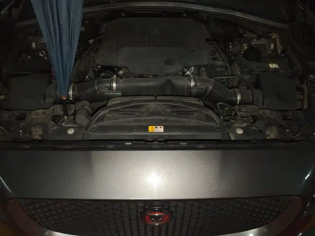 Jaguar F-PACE — миниатюра 16